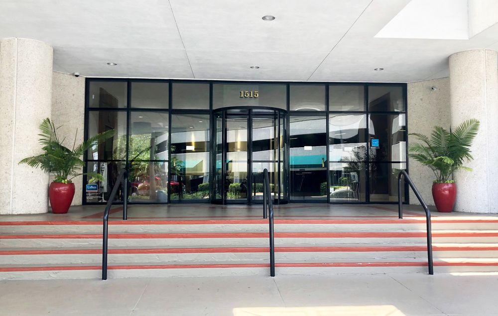 Northern Trust Plaza: 1515 Ringling Blvd, Sarasota, FL 34236